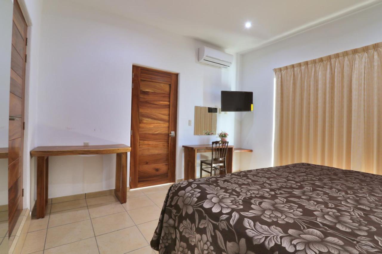Hotel Casa Pridda ปูแอร์โตเอสกอนดิโด ภายนอก รูปภาพ